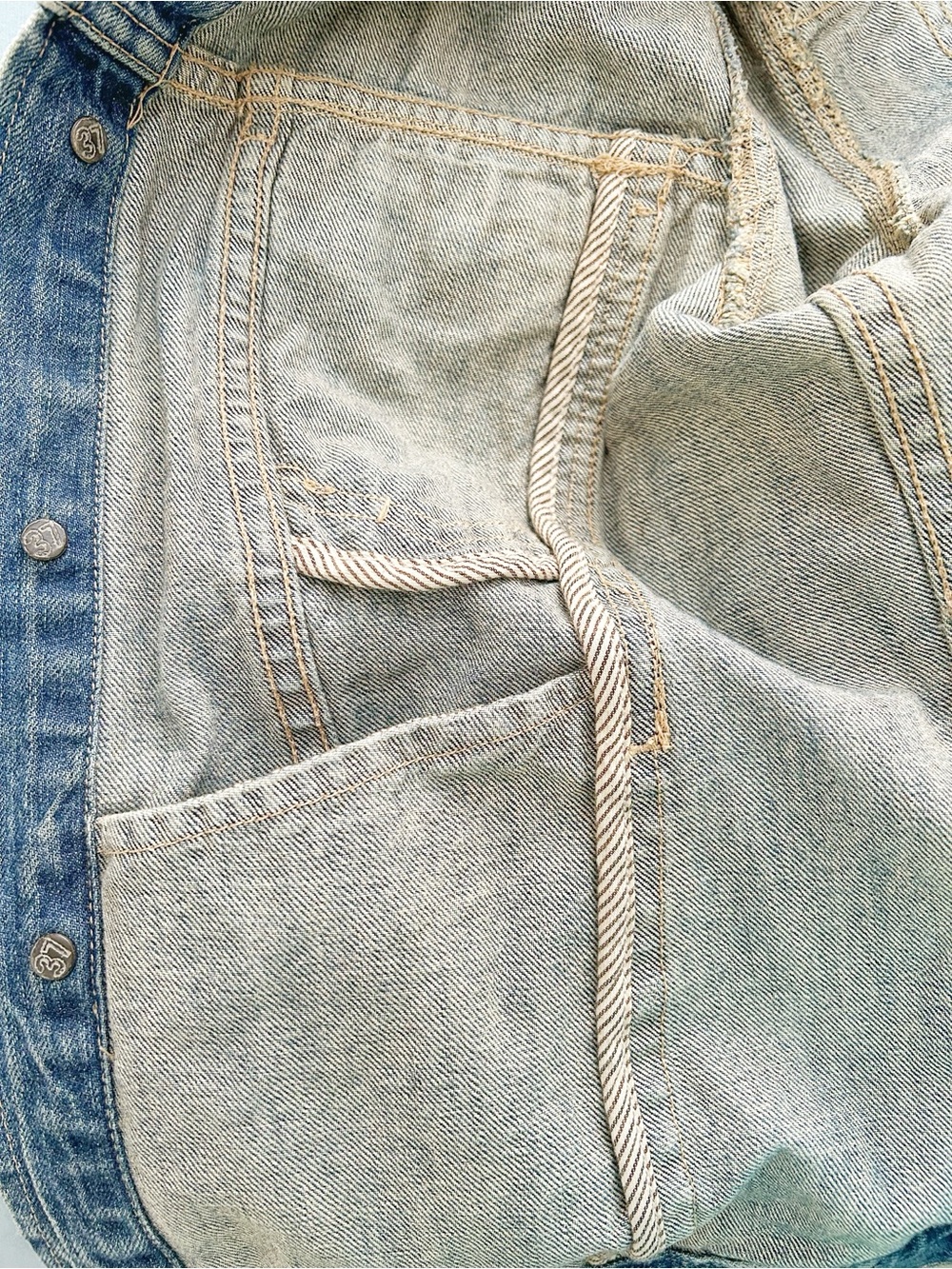 Madewell Light Blue Washed Denim Jacket - Picture 7 of 9